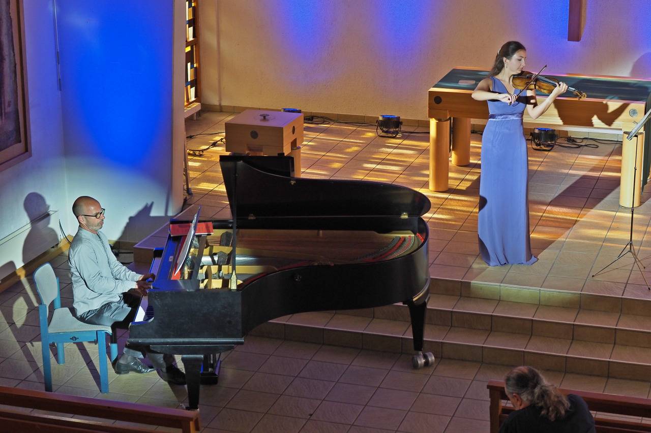 Benefizkonzert Ukraine-Hilfe: Laura Ochmann, Georgi Mundrow